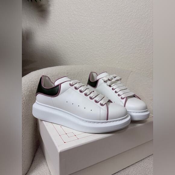 Alexander McQueen Oversized leather sneakers 39 - Picture 2 of 8